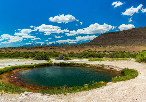 Discovering the Hidden Gems of Western Oregon: Hot Springs and Natural Pools